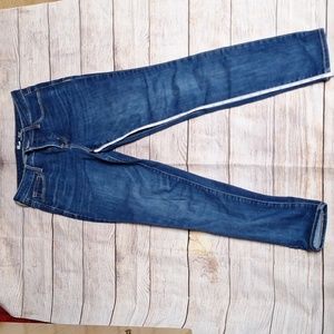 Old Navy Rockstar jean 6